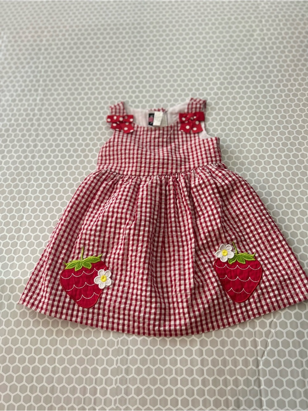 Counting Daisies Red Gingham Strawberry Pinafore Dress for Girls.  Size 18M